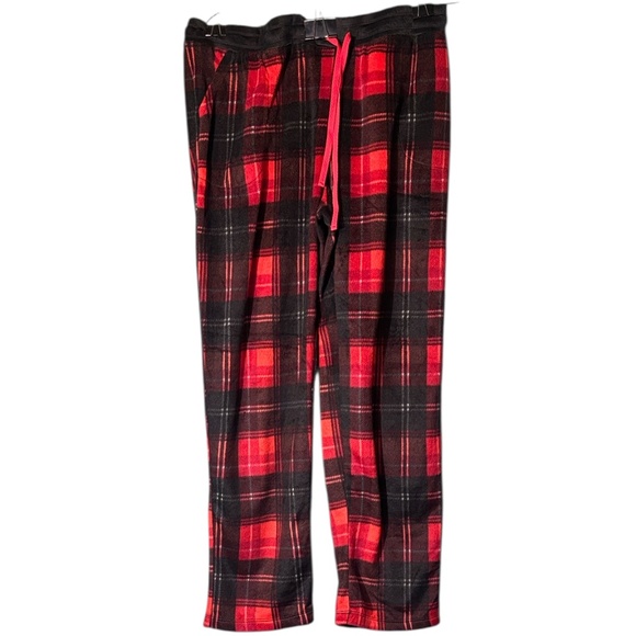 Cuddl Duds Other - Cuddl Duds Red and Black Plaid Pants